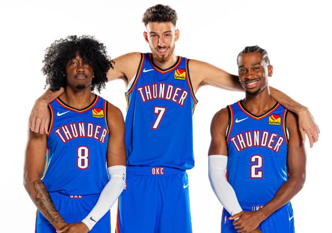 身位拉扯中 身位拉扯中