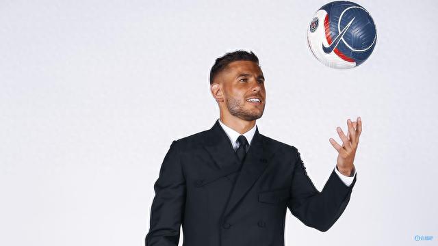 某沿海俱乐 某沿海俱乐